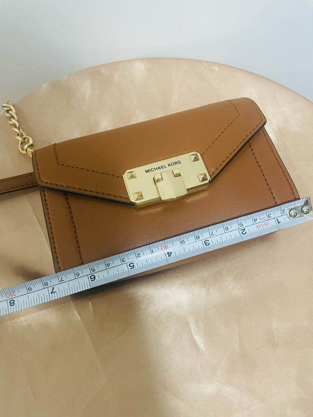 Michael Kors Kinsley Brown Leather Crossbody Chain Bag - Picture 6 of 9